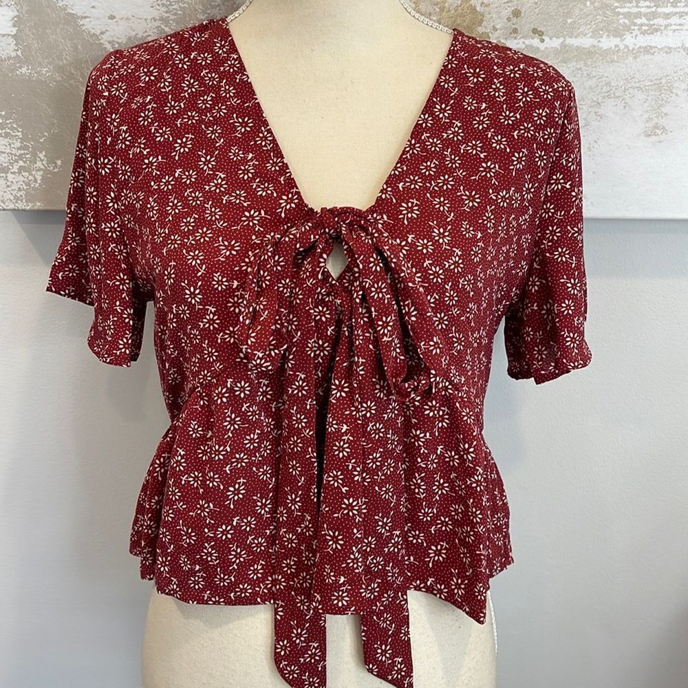 Ditsy Floral Tie Front Peplum Blouse